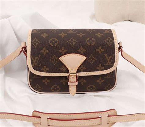 louis vuitton sologne|Louis Vuitton monogram canvas sologne.